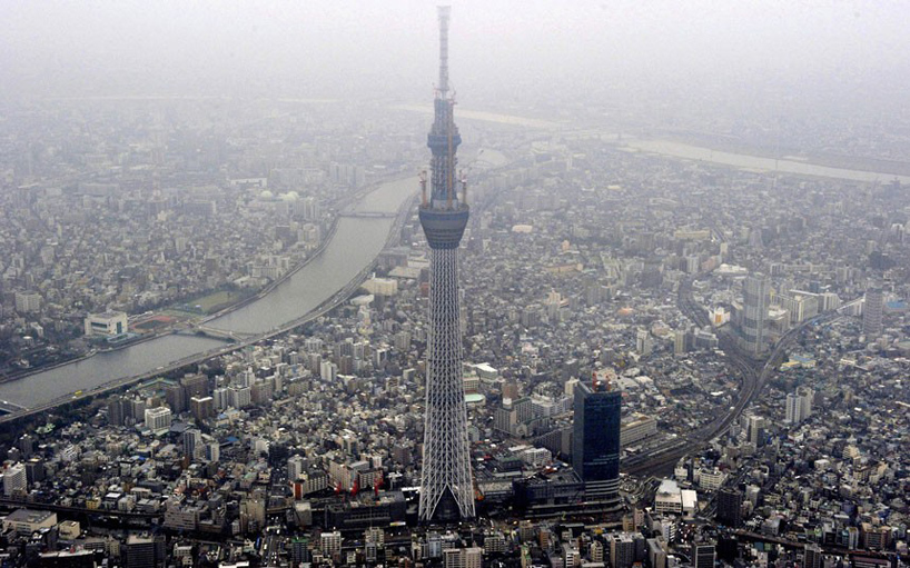 tokyo skytree: world's tallest free standing communications tower