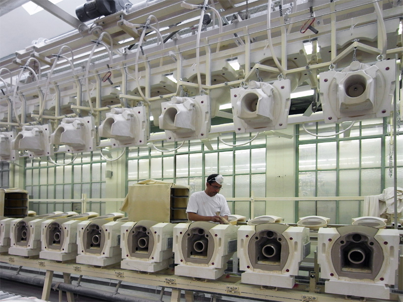 LAUFEN factory visit ceramic casting