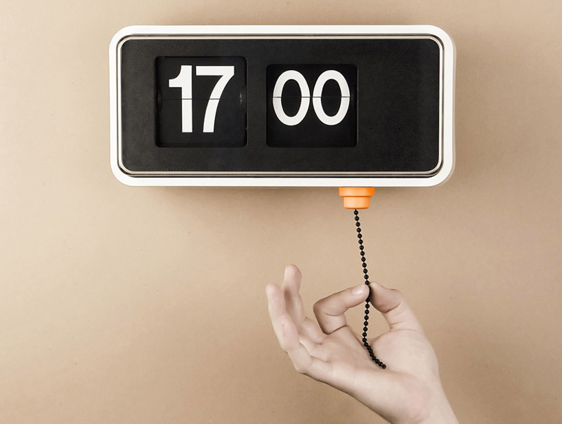 breadedescalope design studio: your clock