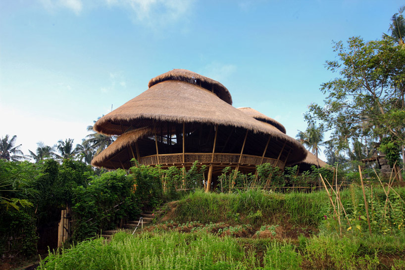 PT bamboo pure: green school, bali