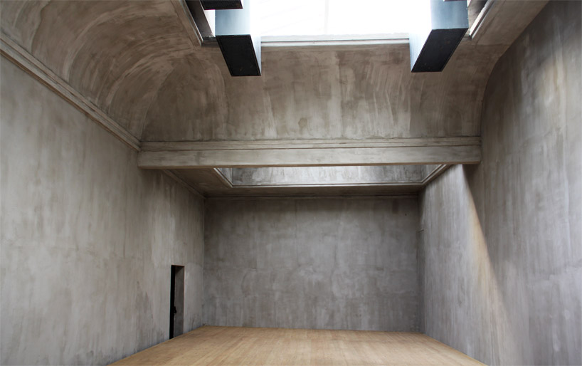 polish pavilion: making the walls quake at the architecture biennale 2012