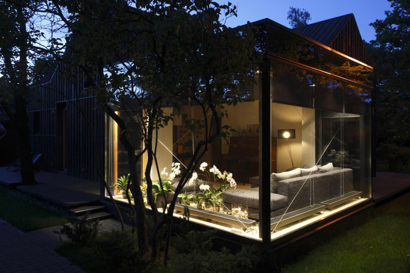 ARHIS architects: detached house