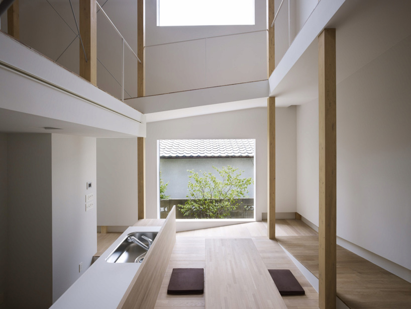 fujiwaramuro architects: house of slope