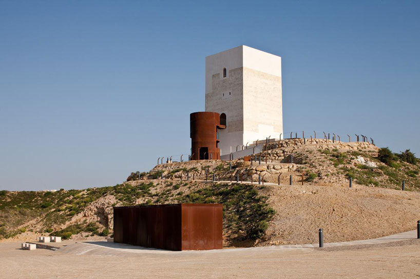 castillo/miras arquitectos: restoration of a tower in huercal overa