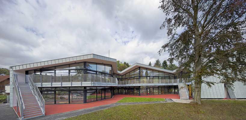 syntax architektur: kindergarten in holzbauweise