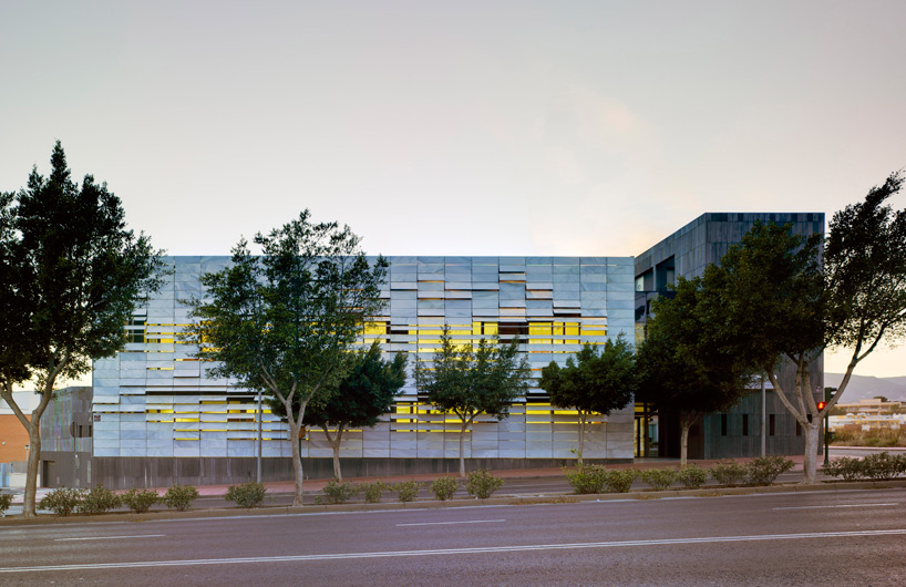 ferrer arquitectos: north mediterranean health center - 2
