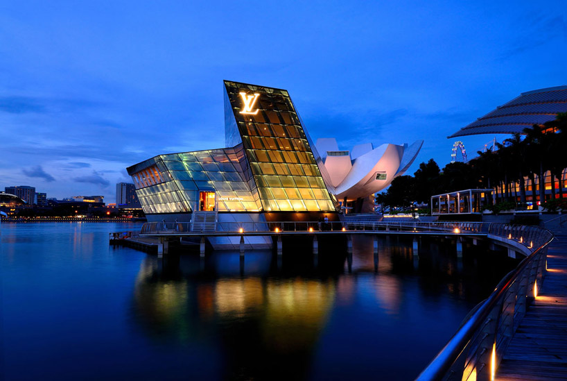 moshe safdie + peter marino: louis vuitton island maison at marina bay sands