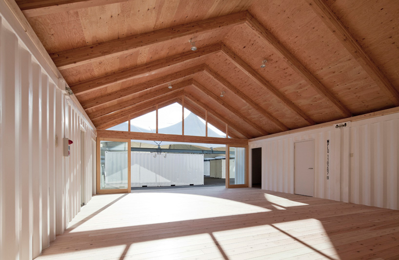 shigeru ban: onagawa temporary container housing 