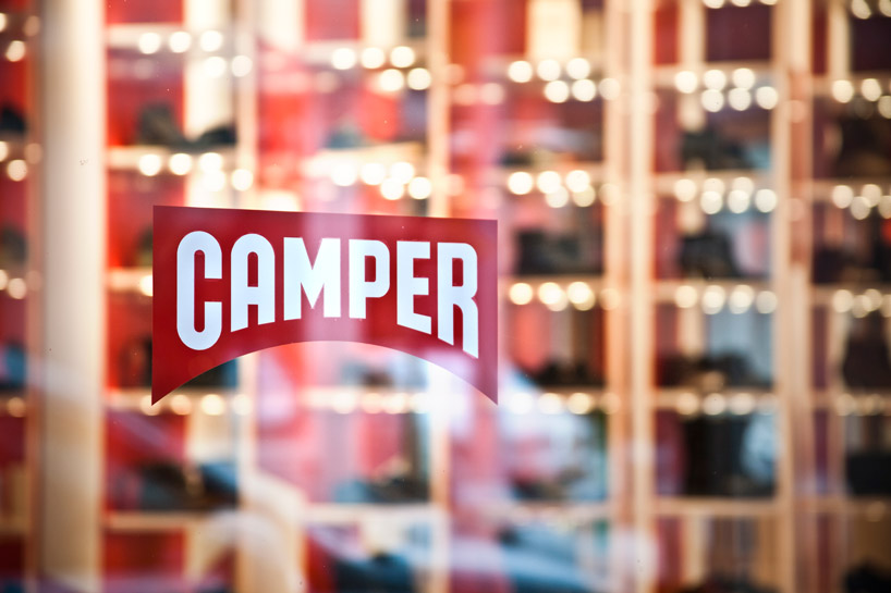shigeru ban: SOHO camper store now open