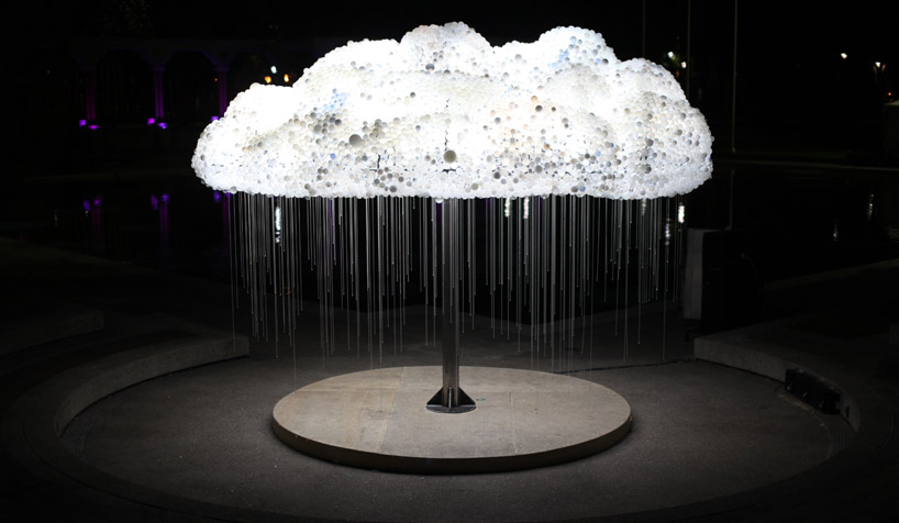 cloud made from 6,000 light bulbs by caitlind brown
