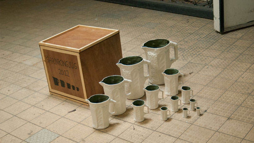 dave hakkens: shrinking ceramic jugs