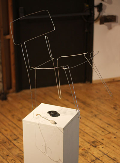 dominic wilcox: do not touch chair