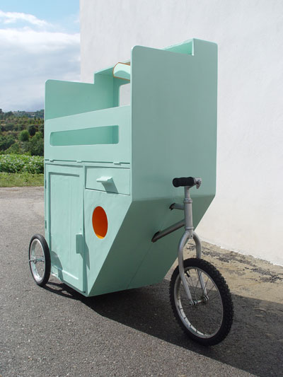 '25 pedra de sal'   mobile baby care unit by jacinta and casimiro costa