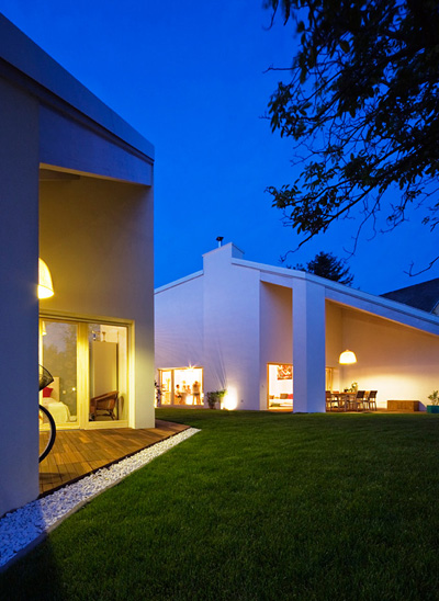 munkacsoport.net: summer house at lake balaton