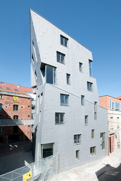 l'escaut gigogne: cheval noir