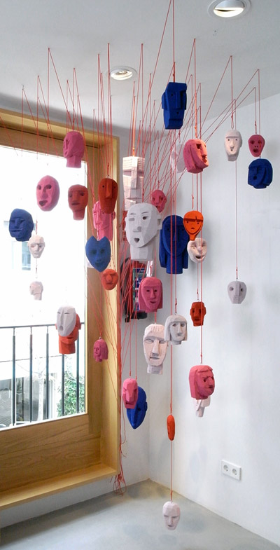 arnold goron: suspended heads