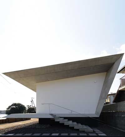 yamamori architect + associates: beach house