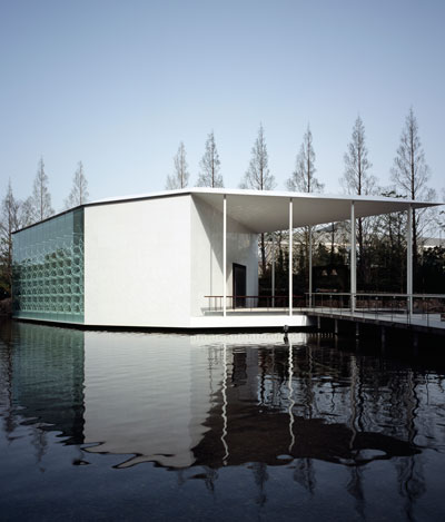 jun aoki & associates: white chapel, osaka, japan