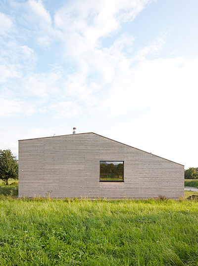 bernardo bader: haus im feld