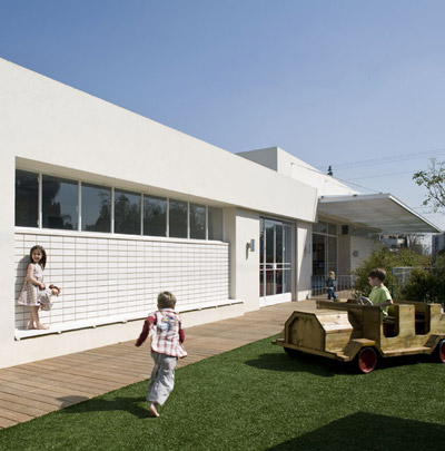 sarit shani hay and lev gargir architects: kindergarten in israel