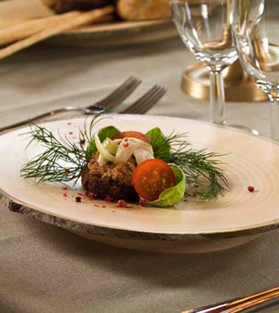 moneral: elicia plates