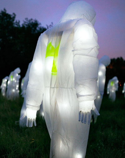 luzinterruptus: radioactive control