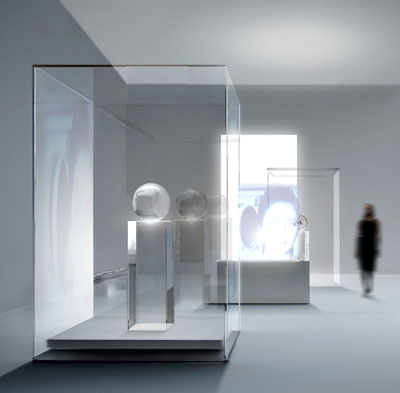 'story of... memories of CARTIER creations'   exhibition curated by tokujin yoshioka update