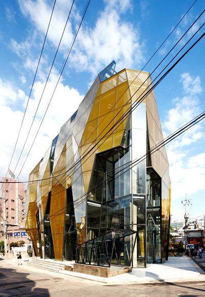 jun mitsui & associates architects: yellow diamond