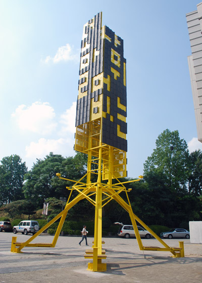 totem kiosks by motoelastico + parang