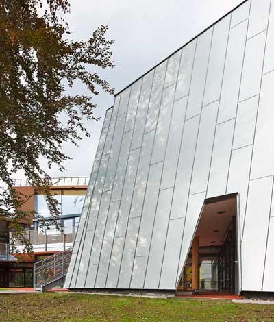 syntax architektur: kindergarten in holzbauweise