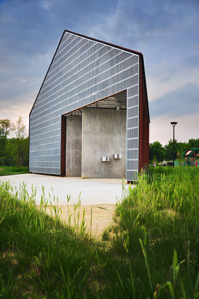 de leon & primmer: riverview park visitor service building I