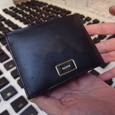 stefan sagmeister: happy wallet