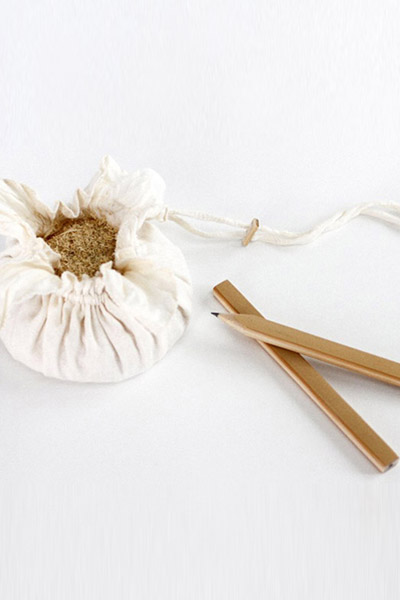 chihiro konno + kenjo ohashi: bamboo heat pad pencil