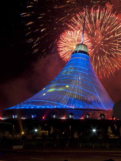 foster + partners: khan shatyr entertainment centre opens