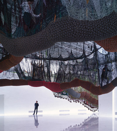 ernesto neto: crazy huperculture in the vertigo of the world
