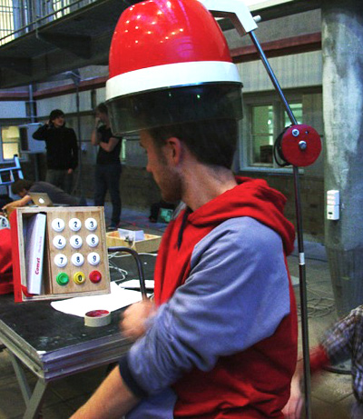 comet mobile phone booth