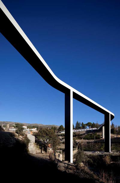 JLCG architects: pedestrian bridge
