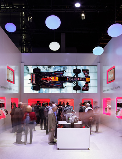 renault salon   the bump by DGT architects