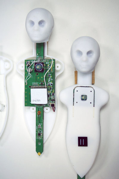 elfoid handheld humanoid phone by hiroshi ishiguro