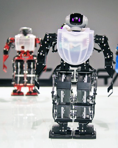 robots dance to korean pop music