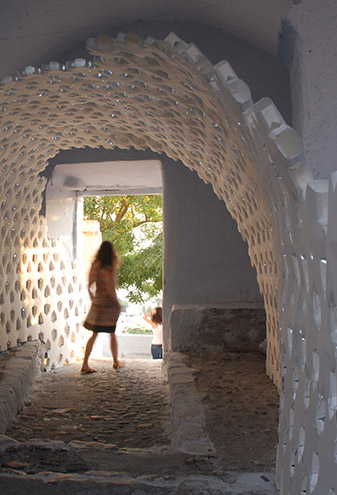 24 degrees studio: daphne installation