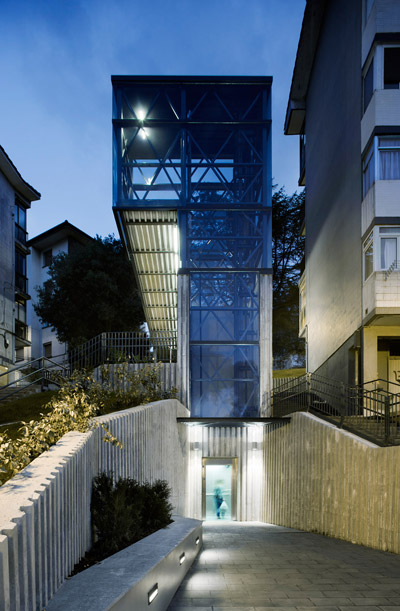 vaumm arkitektura: urban elevator