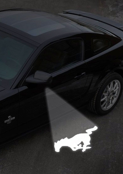 2013 ford mustang features projection lamp