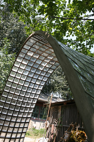 atelier FCJZ: glass chapel