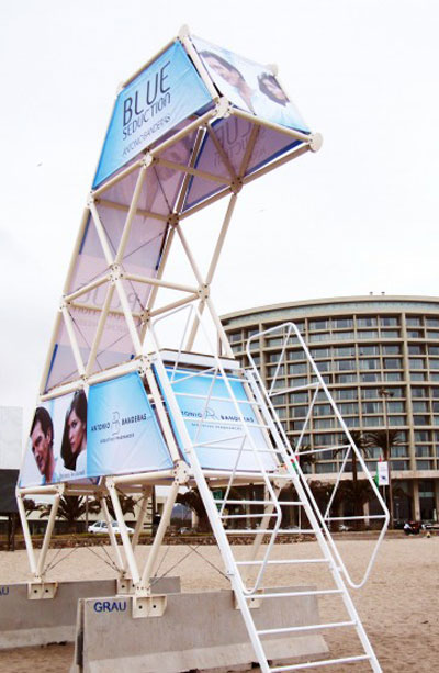 microarquitectura: giraffe   lifeguard cabins