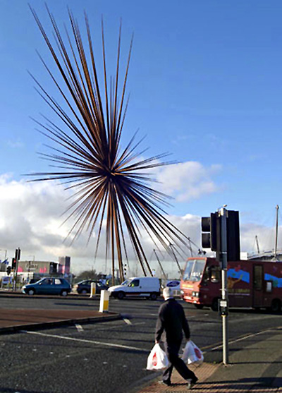 thomas heatherwick's 'b of the bang' sculpture sees sad end