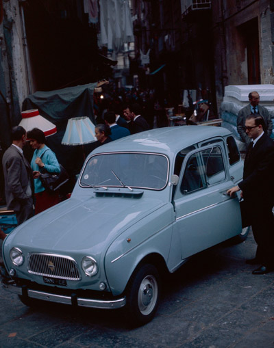 renault 4 celebrates its 50th anniversary