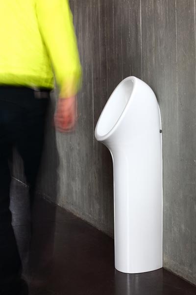 giulio iacchetti olivia urinal for globo