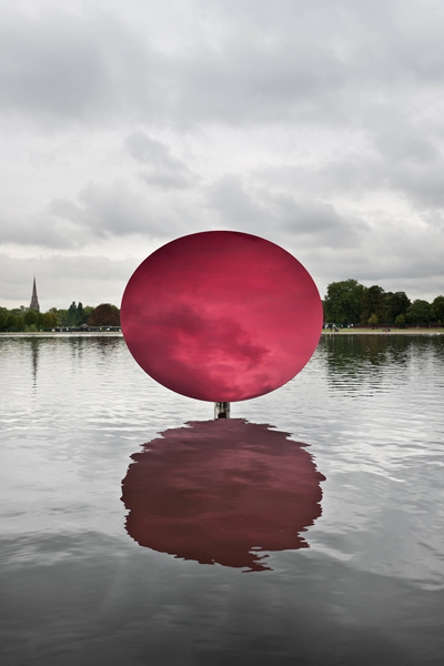 anish kapoor at kensington gardens