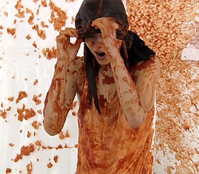 martynka wawrzyniak: 'ketchup' at envoy enterprises